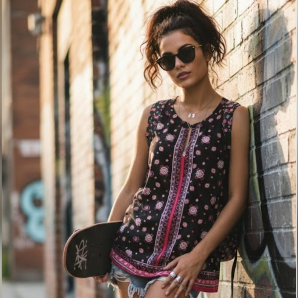 Max Cocos Floral & Ethnic Top | Boho-Chic Style | Black & Pink| Indie | size L